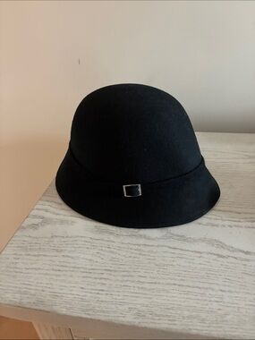 New York & Company Black Felt Cloche Hat with Buckle
